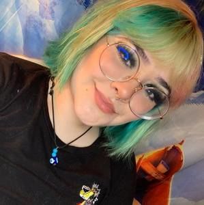 Meet your Posher, Ella